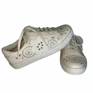 Nanette Lepore 7.5M Wesley studded lace up sneaker‎
